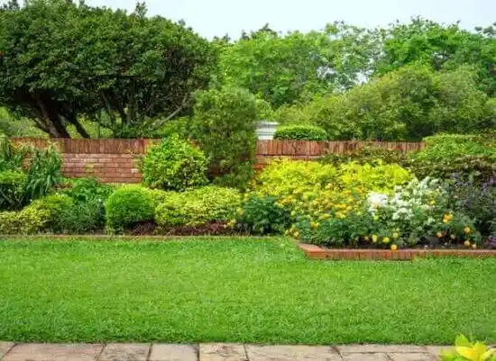 landscaping services Alton